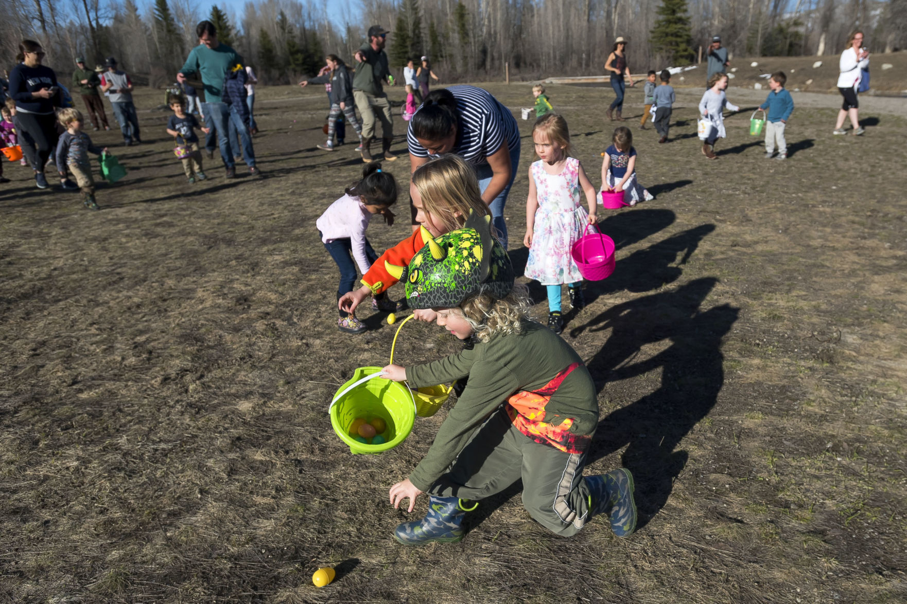 R Park Easter egg hunt